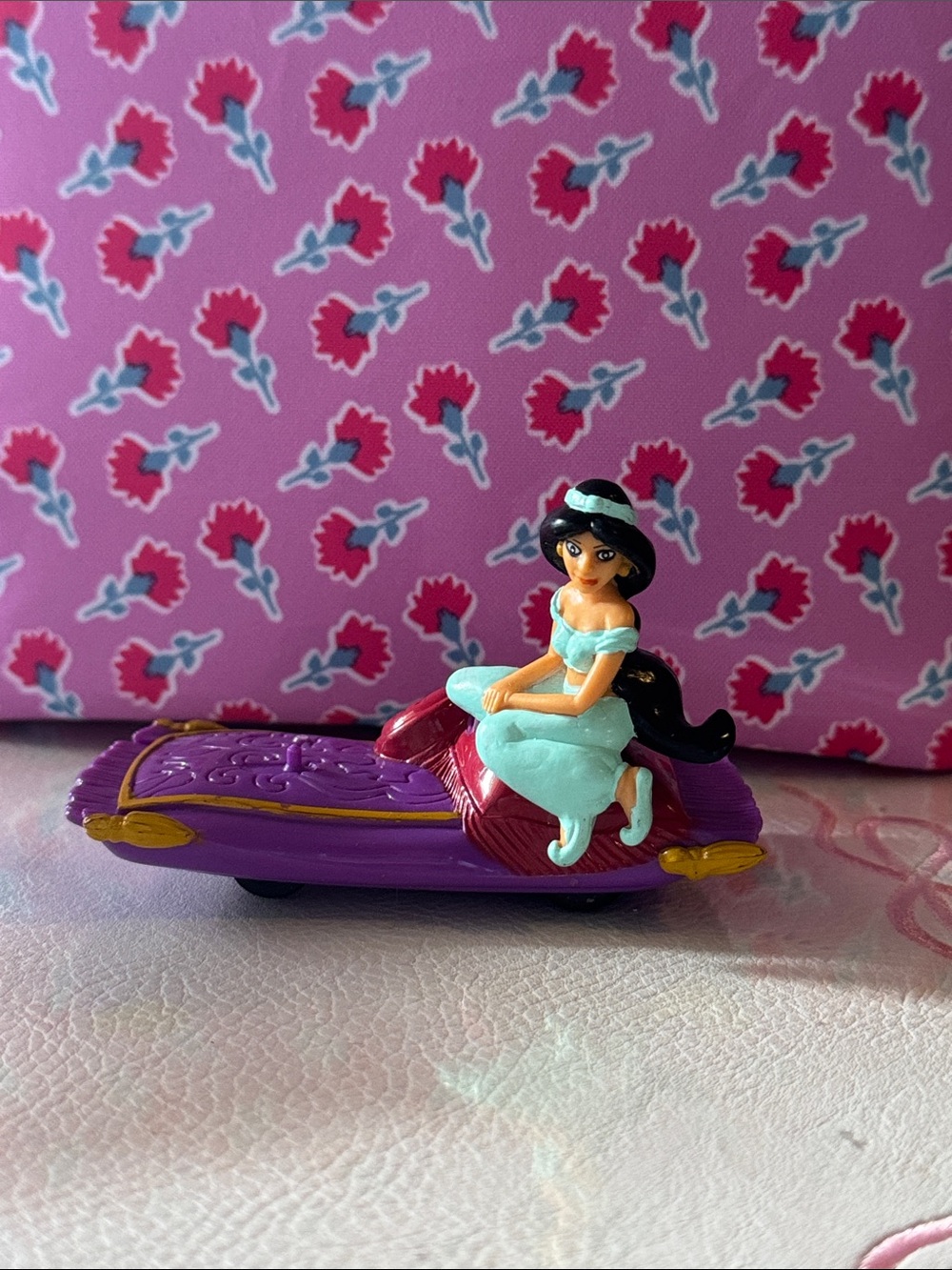 Jasmine Purple Magic Carpet Toy Figure